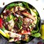 Салат с киноа, яблоком и фисташками