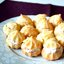 Профитроли со сливочным сыром и лососем
