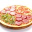Пицца с колбасой и ветчиной