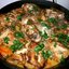 Кисло-сладкие куриные бедрышки с морковью и зеленью