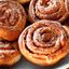 Плюшки с корицей и мускатным орехом