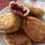 Пирожки с вишней на сковороде