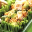 Теплый салат с чечевицей, брюссельской капустой и куриной грудкой