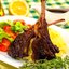 Маринованные бараньи ребрышки, жаренные на гриле