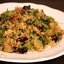 Киноа с грецкими орехами и клюквой