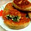 Жареные пирожки с рисом яйцом и зеленым луком