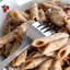 Пенне с курицей и грибами в горчичном соусе
