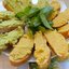 Кростини по‑средиземноморски с нутом и оливками