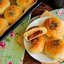 Булочки с вареной сгущенкой