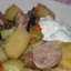 Жаркое со свининой, овощами и черносливом в беконе