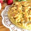 Пирог с соусом песто и колбасой