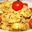 Паста с курицей, соусом песто и кедровыми орешками