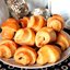 Мини-рогалики с черносливом и орехами