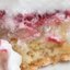 Грушевая шарлотка с меренгой и брусникой