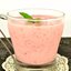 Ласси с клубникой и медом