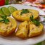 Картофель запечённый с перепелиными яйцами