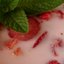 Молочный суп с клубникой