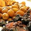 Свинина, печенная с картофелем и черносливом