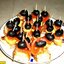 Канапе с красной рыбой и сыром на шпажках