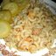 Макароны с овощами и тушенкой