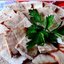 Свиная грудинка в луковой шелухе.
