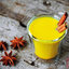 Молоко с куркумой