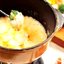 Сырное фондю с чесноком и вином
