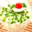 Салат с кальмарами, яблоками и сыром