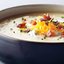 Картофельный суп с беконом, сыром и зеленым луком
