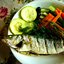 Сибас, запеченный с тимьяном и розмарином