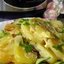 Картофель запеченный в сливках с сыром и чесноком