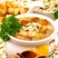 Суп с грибами, сухариками и сыром с благородной плесенью