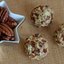 Шарики с сыром чеддер, беконом и орехами пекан