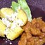 Гуляш с луком и паприкой