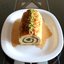 Рулет с ореховой начинкой, корицей и медовым сиропом