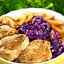 Салат из красной капусты с яблоком и горчично-майонезным соусом для свинины на гриле