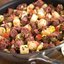 Картофель, тушенный с копченой грудинкой