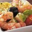 Салат с креветками, артишоками и оливками