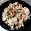 Салат с грибами, курицей и креветками