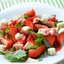 Салат с рукколой и клубникой