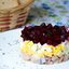 Салат со свеклой сыром и сельдью