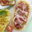 Брускетта с помидорами и хамоном