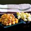 Салат из индейки с нутом, курагой и миндалем