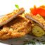 Свиные отбивные в сухарях с маринованной морковью