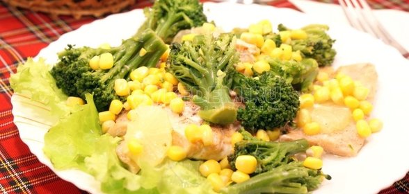 Морковный торт со сливочным сыром и орехами пекан