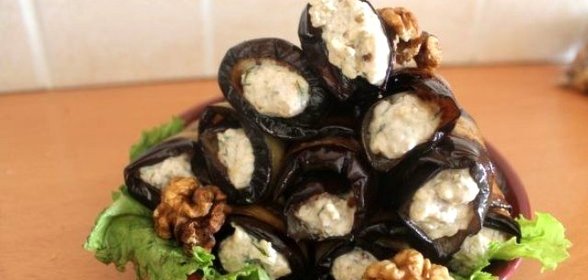 Баклажаны с орехами и сыром