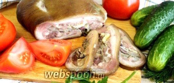 Рулет из свиной рульки с грибами