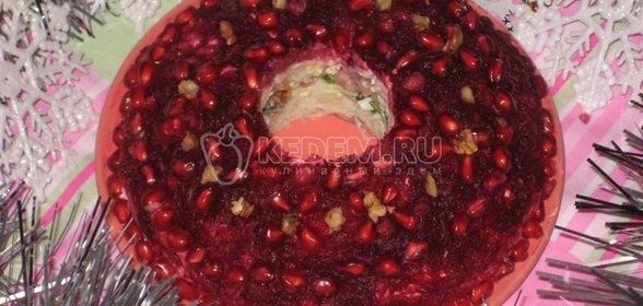 Салат «Гранатовый браслет»