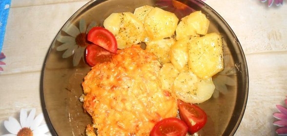 Горбуша под шубой в духовке с картофелем