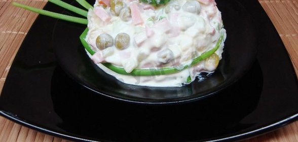 Салат Зимний со свежими огурцами